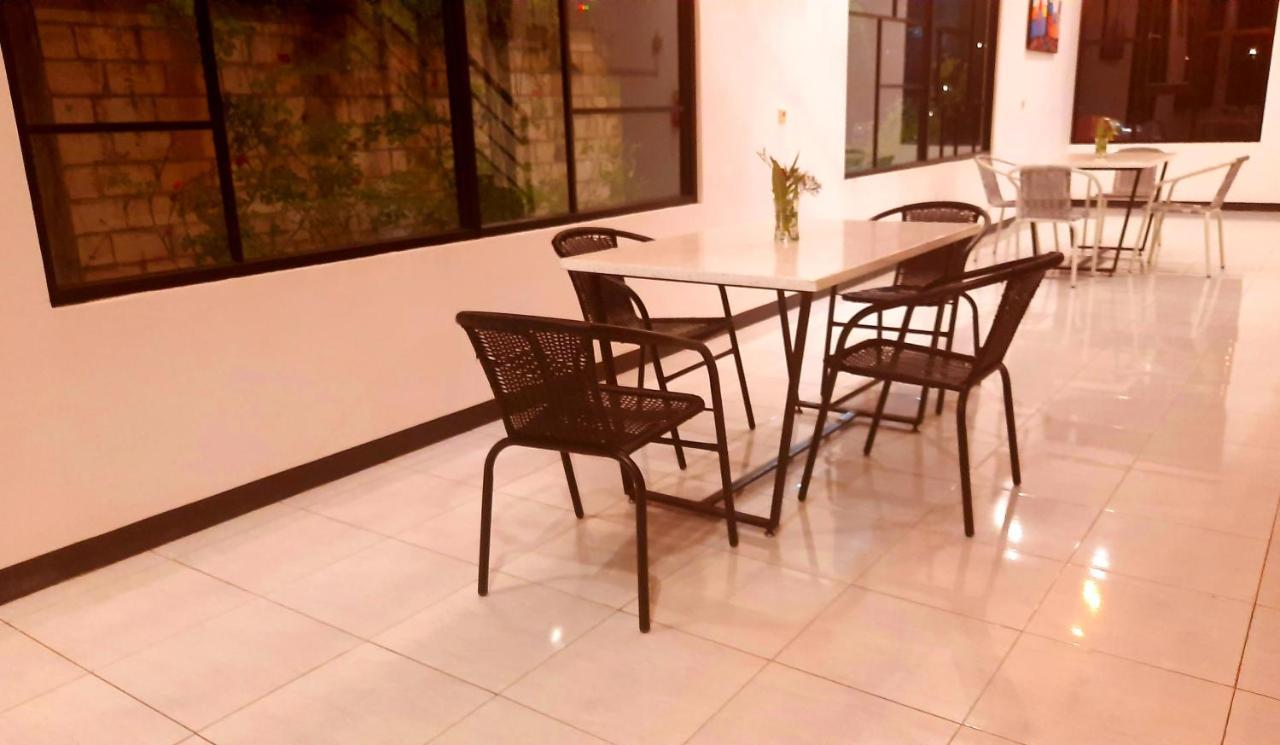 Cozy Stay Kupang Kupang  Exterior foto