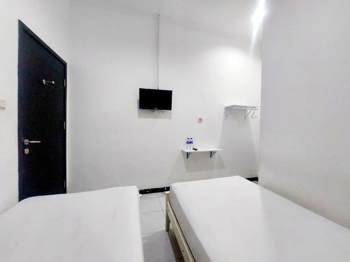 Cozy Stay Kupang Kupang  Exterior foto