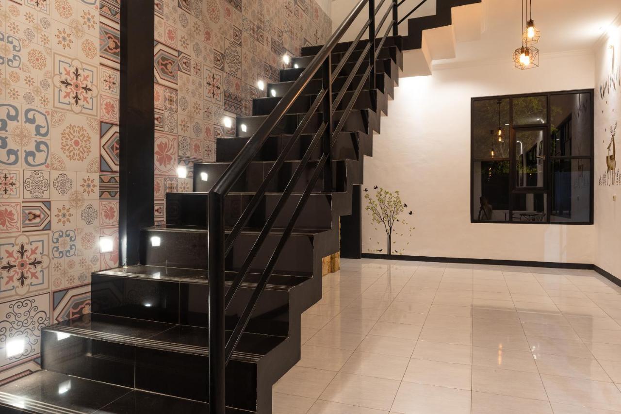 Cozy Stay Kupang Kupang  Exterior foto